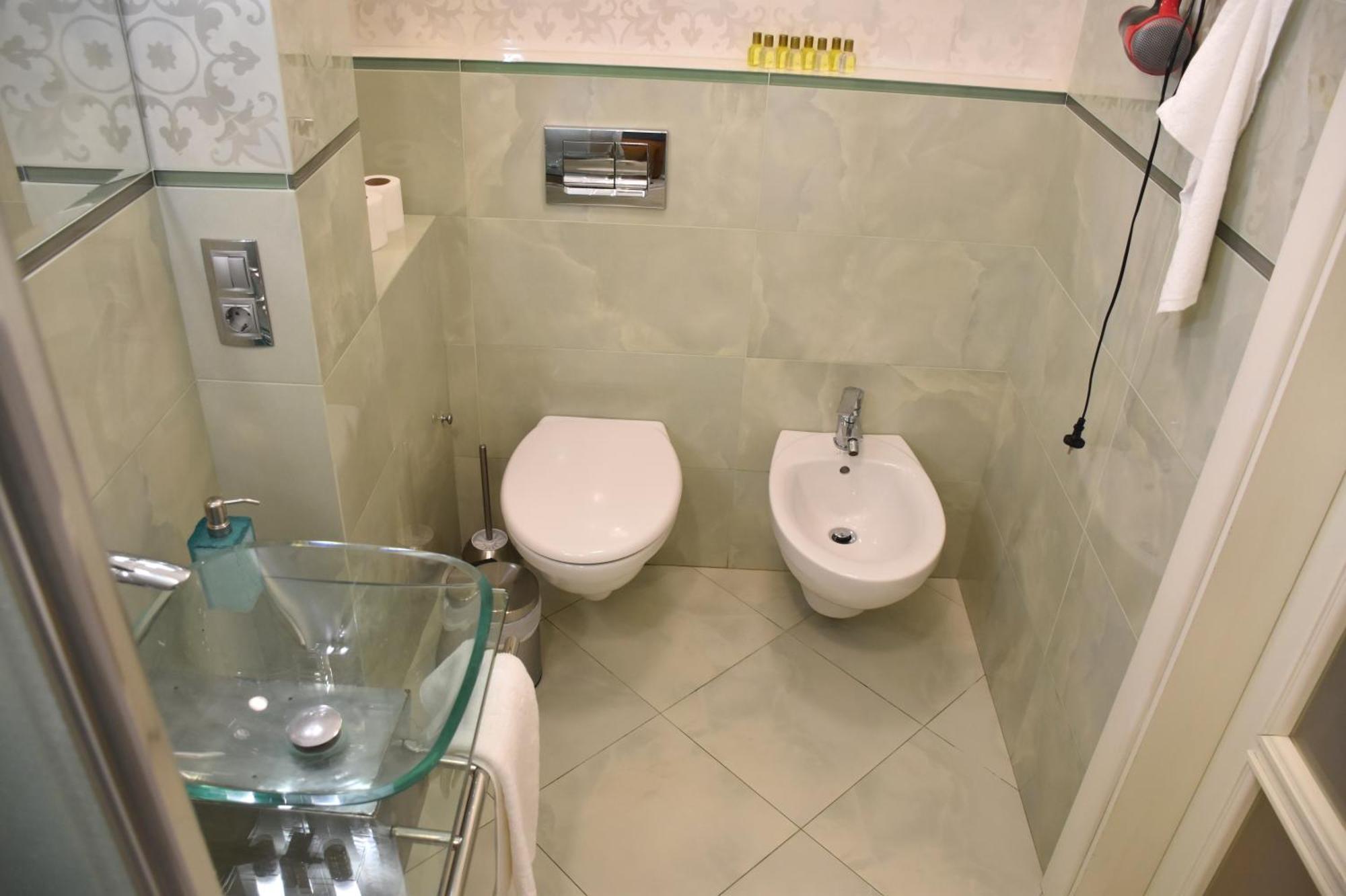 Renewed Central Apartment Львов Экстерьер фото