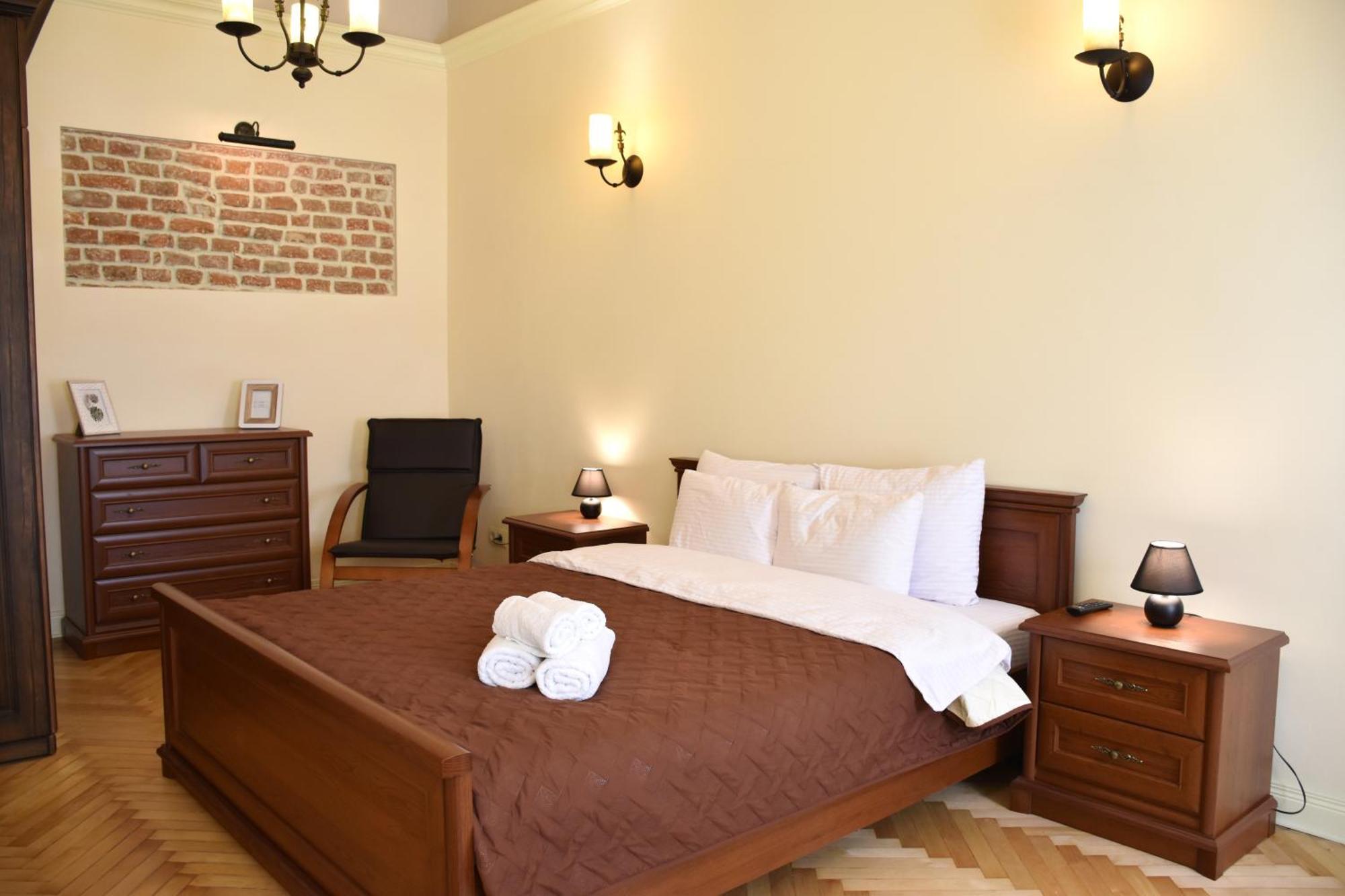Renewed Central Apartment Львов Экстерьер фото